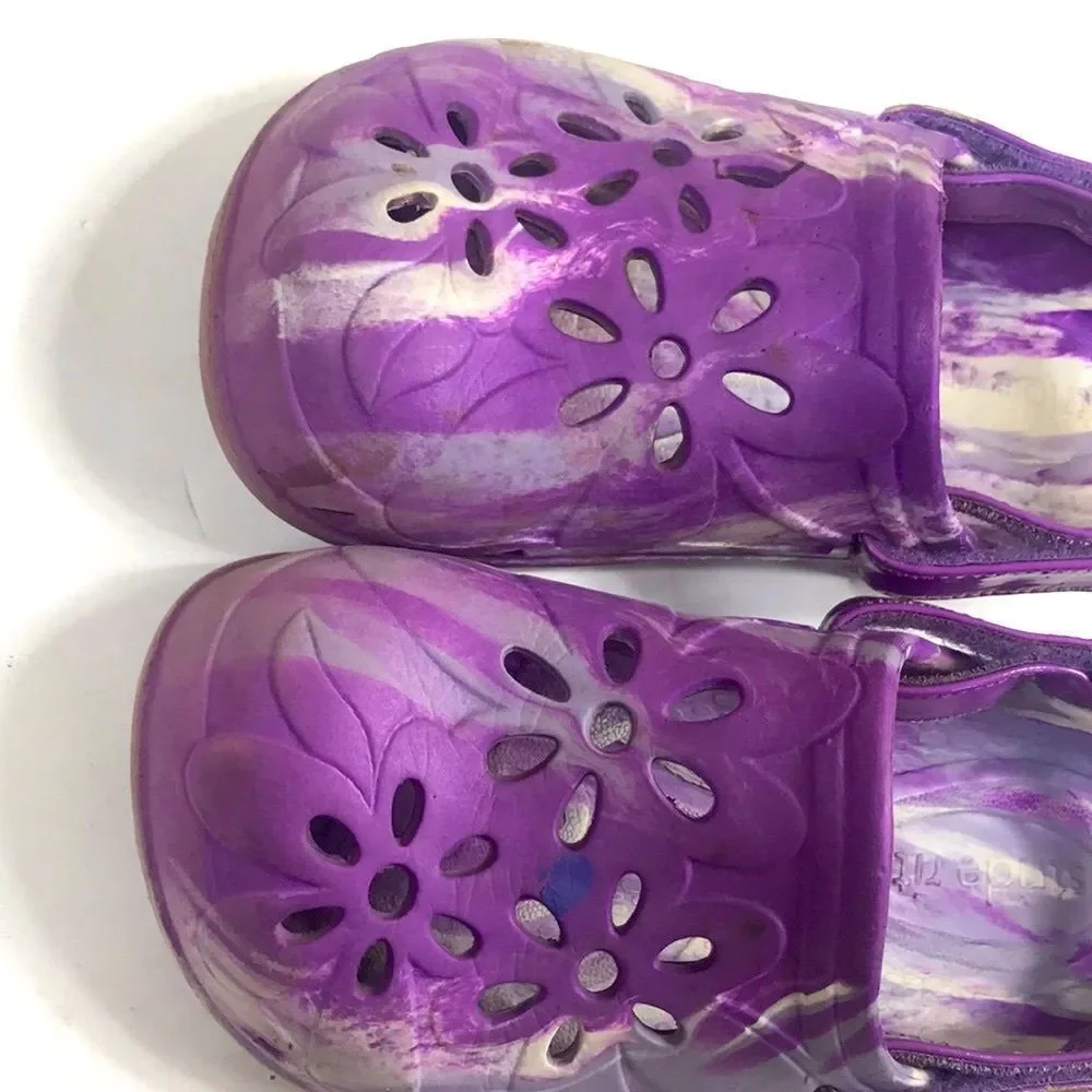 Stride rite water  girls shoes size XL